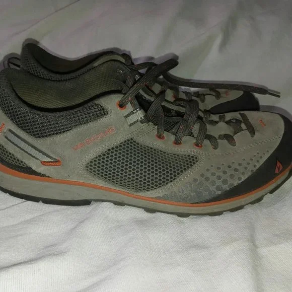 Vasque Grand Traverse Hiking Shoes - Picture 3 of 8